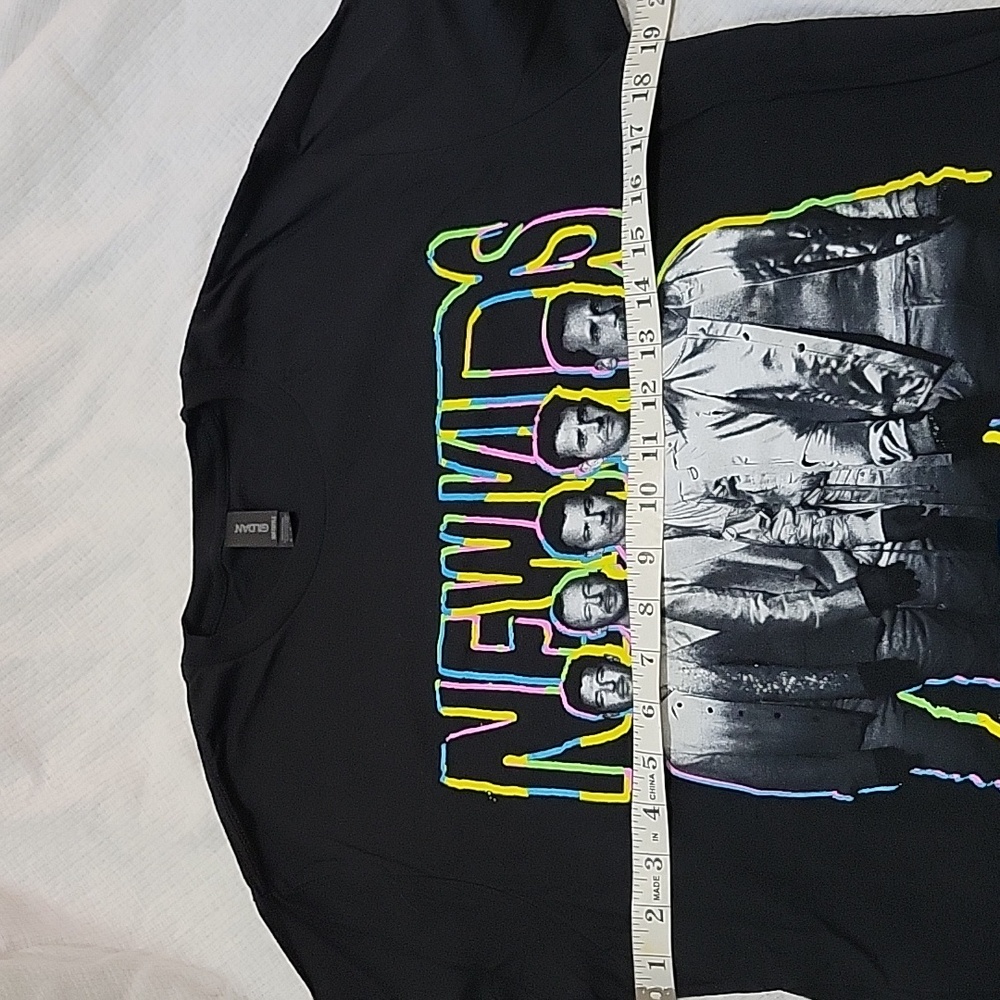 New Kids on the Block NKOTB Magic Summer Tour Shirt Medium Mint Condition - Picture 5 of 6